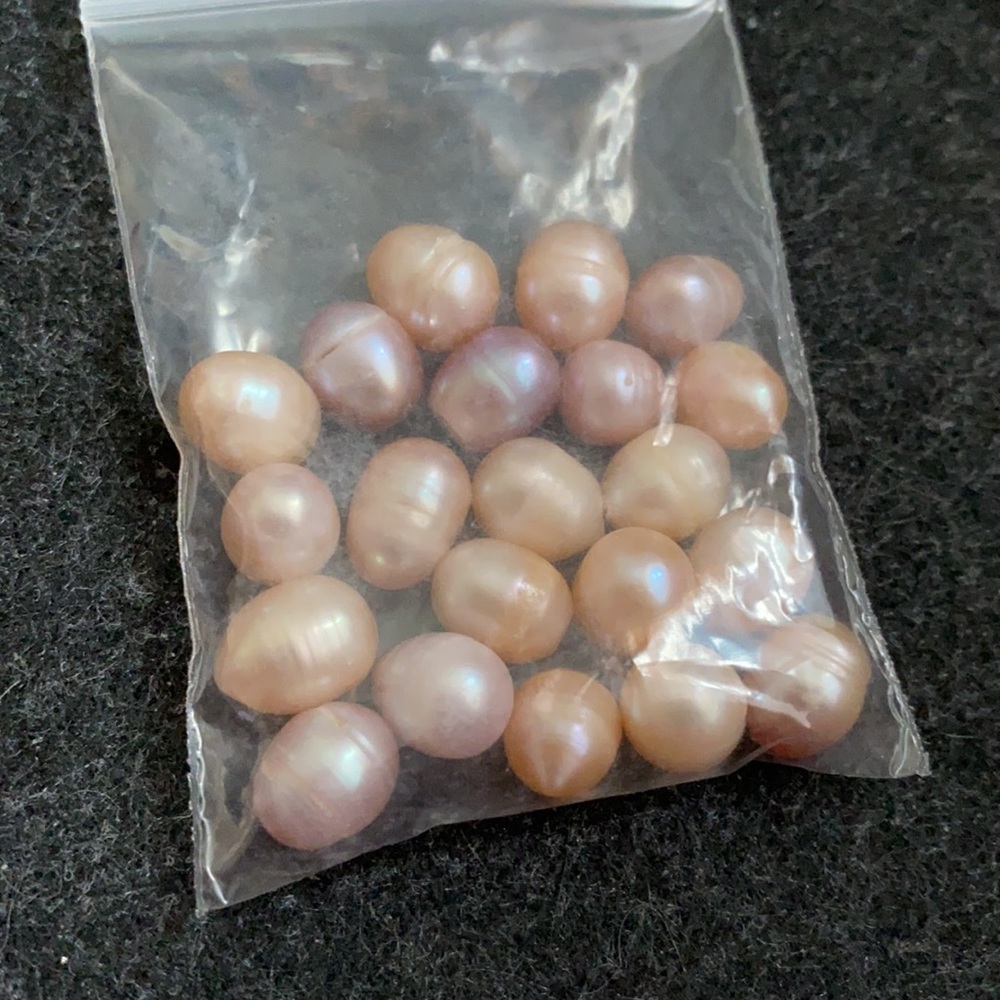 120 ct freshwater pearls with pink and purple shades